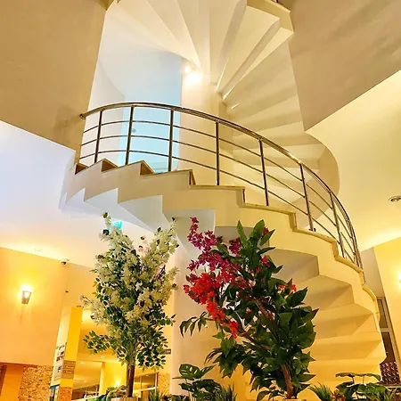 Hotel Grand Viking