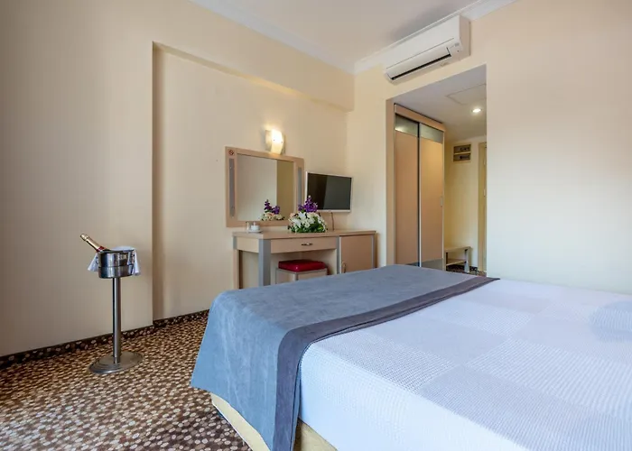Grand Viking Hotell 4*
